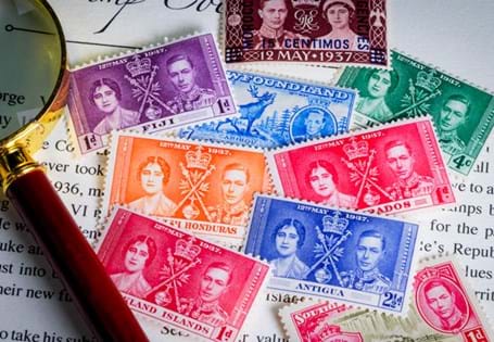 202 stamps from 57 different countries to commemorate King George VI Coronation. Displayed in 10 pages and in Westminster album. Unused Condition