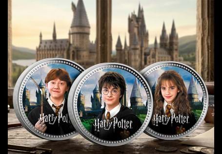 This commemorative set features 3 Silver medals featuring the Golden Trio: Harry Potter, Hermione Granger and Ron Weasley. Each struck from 1oz of .999 Silver and come housed in a presentation box.