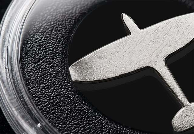 Close Up Of Spitfire Medal 650X450